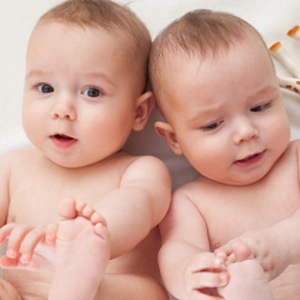 article-twin-babies